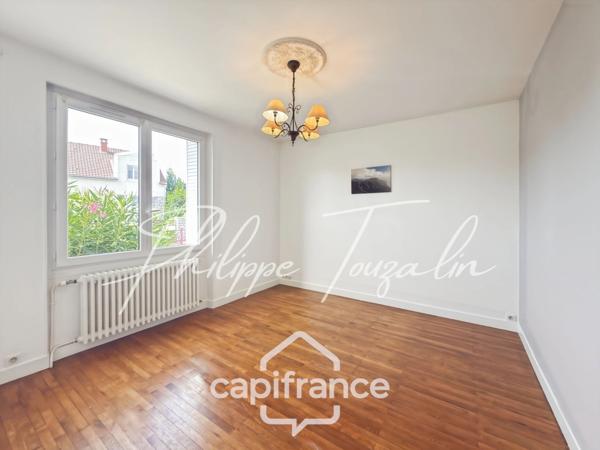 Dpt Vienne (86), à vendre CHÂTELLERAULT Maison P6 de 118 m² - Terrain de 559 m²