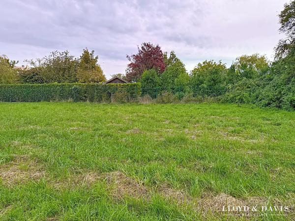 MEDIS : terrain constructible 1513 m²