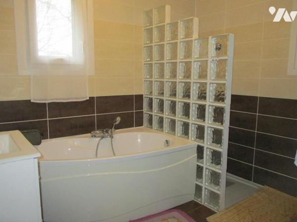 Maison d'habitation : Bourg de LANDELEAU