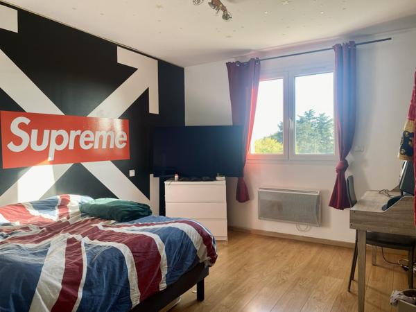 Tain-l'Hermitage (26600) Maison 220 m² avec 2200 m² terrain avec piscine - 5 min de Tain l'Hermitage