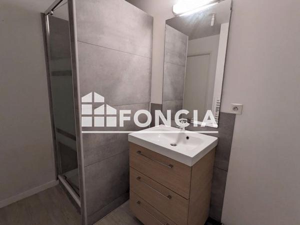 Location Appartement 2 pièces 42.3 m² - PLACE MAURIAC - 4 rue francis Bouet Cholet 49300