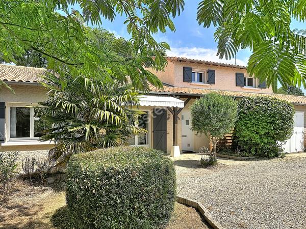 Magnifique maison 7 pièces avec jardin et garage à Nouaillé Maupertuis