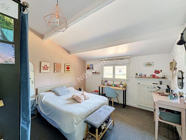 Magnifique maison 7 pièces avec jardin et garage à Nouaillé Maupertuis