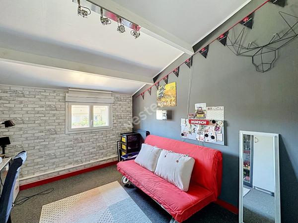 Magnifique maison 7 pièces avec jardin et garage à Nouaillé Maupertuis