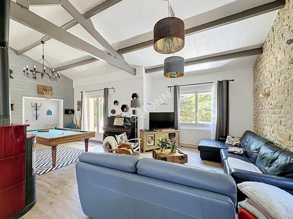 Magnifique maison 7 pièces avec jardin et garage à Nouaillé Maupertuis