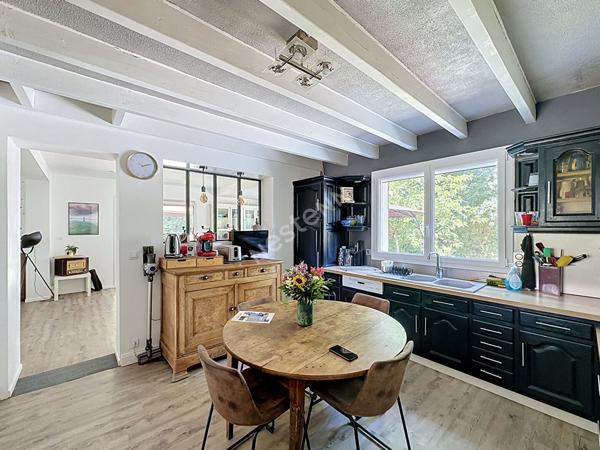 Magnifique maison 7 pièces avec jardin et garage à Nouaillé Maupertuis