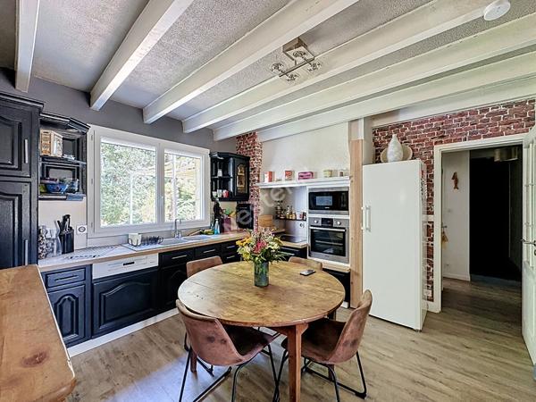 Magnifique maison 7 pièces avec jardin et garage à Nouaillé Maupertuis