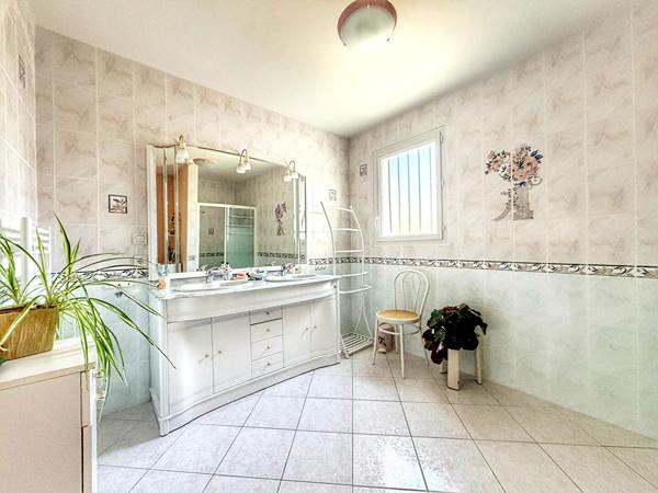 EXCLUSIVITÉ ! Maison plain-pied 158m2 - 3 chambres - Saint Georges de Didonne - Secteur Eglise/Plage