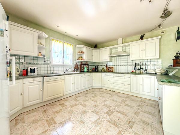 EXCLUSIVITÉ ! Maison plain-pied 158m2 - 3 chambres - Saint Georges de Didonne - Secteur Eglise/Plage