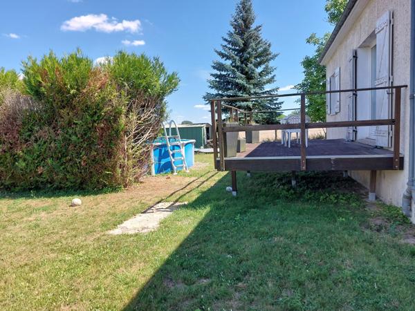 Bray sur Seine, maison 3 chambres avec sous-sol total et Piscine