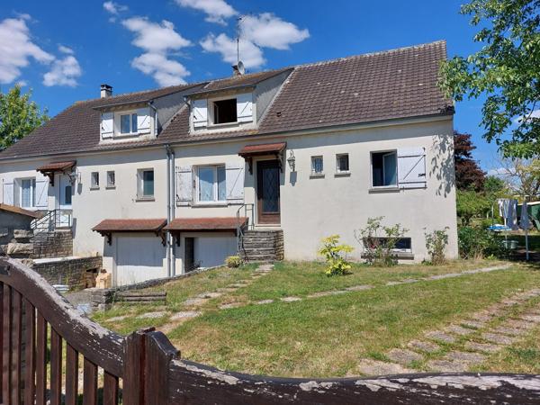Bray sur Seine, maison 3 chambres avec sous-sol total et Piscine