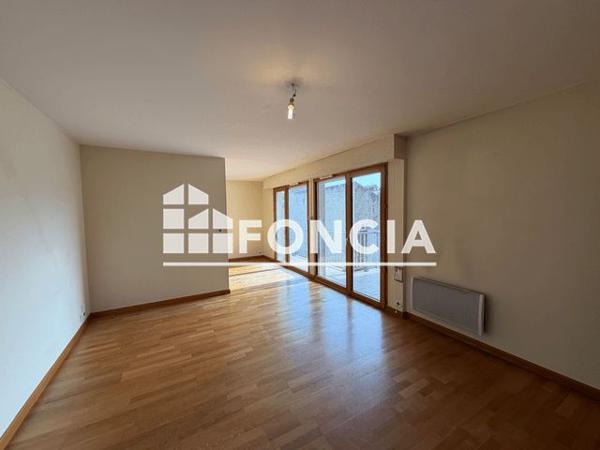 Location Appartement 3 pièces 79 m² - 14 RUE BODIN Perigueux 24000