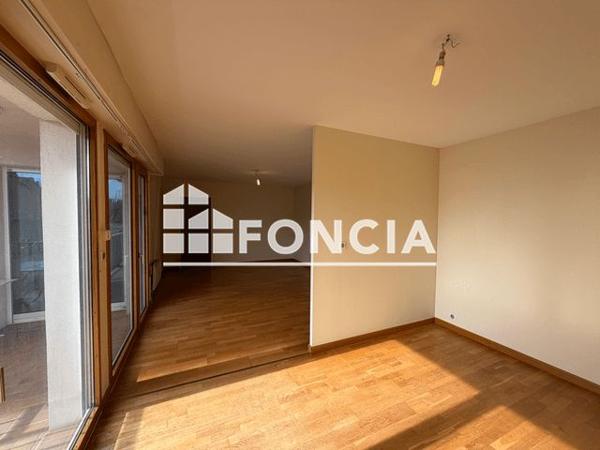 Location Appartement 3 pièces 79 m² - 14 RUE BODIN Perigueux 24000