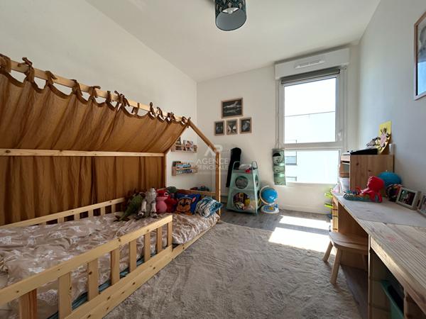 Appartement 4 pièce(s) €316 000 ** - Référence 9149