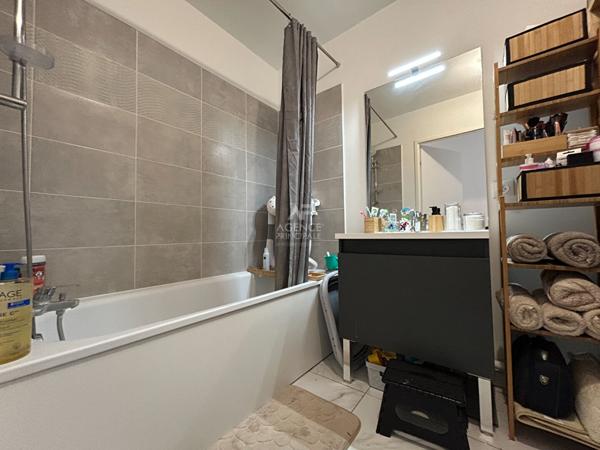 Appartement 4 pièce(s) €316 000 ** - Référence 9149