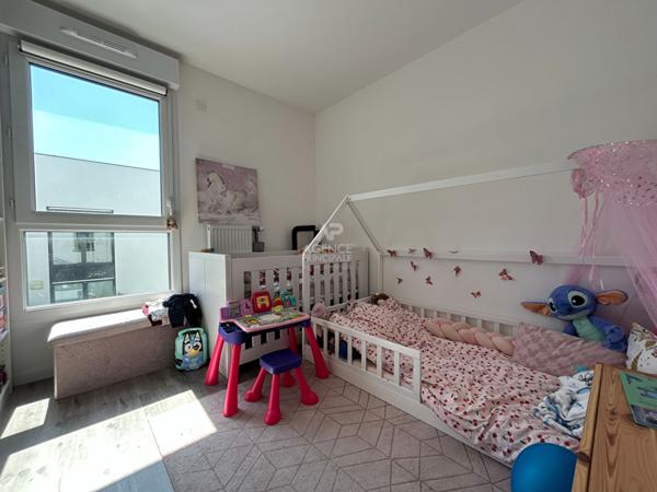 Appartement 4 pièce(s) €316 000 ** - Référence 9149