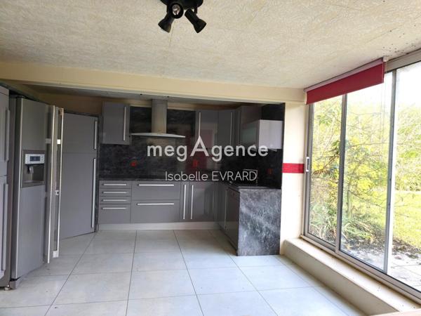 Maison à Sézanne, 51120 - 7 pièces 157m²