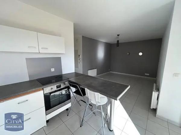 Appartement à louer 2 pièces 43.61m²