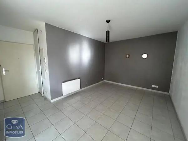 Appartement à louer 2 pièces 43.61m²