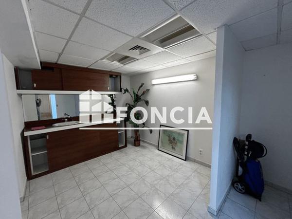 Location Local commercial 3 pièces 79 m² - 20 RUE SAINT MICHEL Chartres 28000