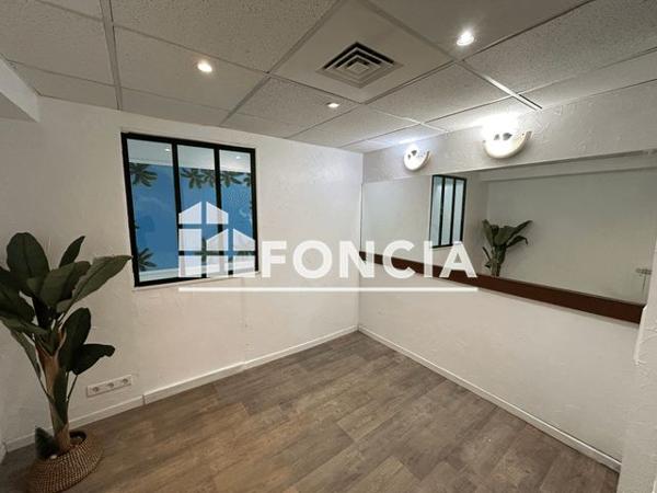 Location Local commercial 3 pièces 79 m² - 20 RUE SAINT MICHEL Chartres 28000