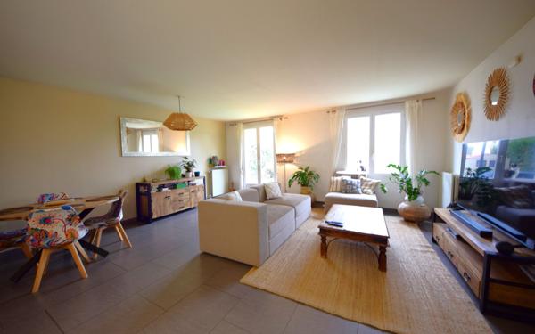 Maison à vendre    5 pièces •  Saint-Pierre-du-Perray