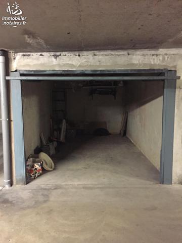 VENTE EN IMMO-INTERACTIF® : GARAGE - Les Angles - Gard (30)