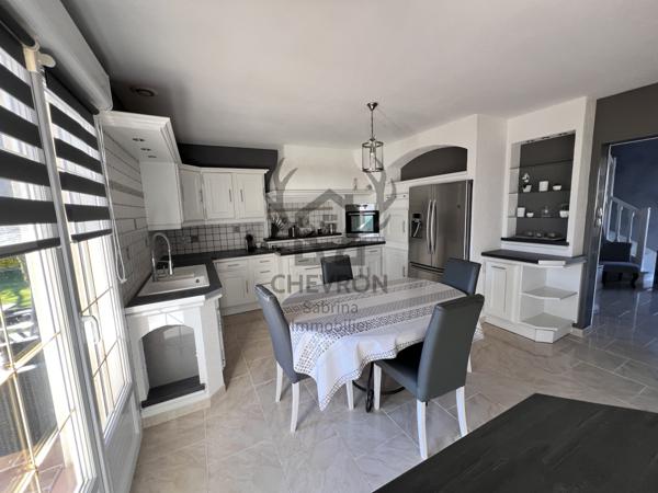 Prix-lès-Mézières (08000) Pavillon individuel de 164 m² à Prix-lès-Mézières