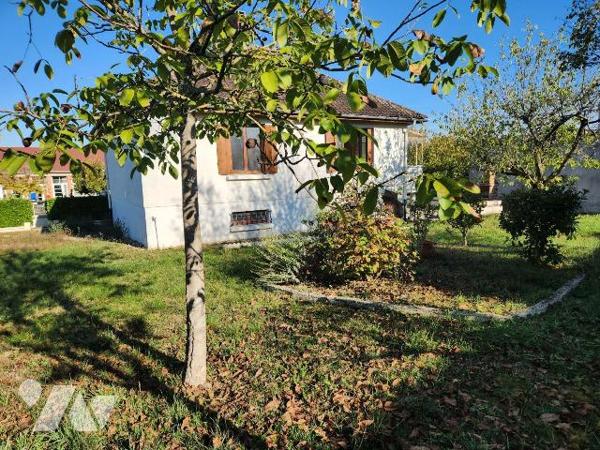 À VENDRE À BAYEL - PAVILLON AVEC LOGEMENT INDÉPENDANT ET SOUS-SOL

Situé à Bayel, village emb...