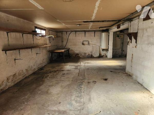 À VENDRE À BAYEL - PAVILLON AVEC LOGEMENT INDÉPENDANT ET SOUS-SOL

Situé à Bayel, village emb...