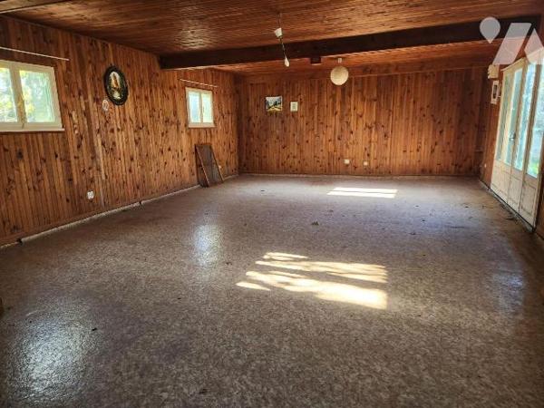 À VENDRE À BAYEL - PAVILLON AVEC LOGEMENT INDÉPENDANT ET SOUS-SOL

Situé à Bayel, village emb...