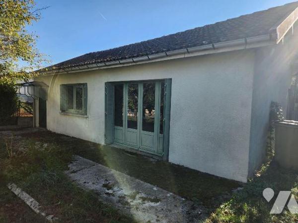À VENDRE À BAYEL - PAVILLON AVEC LOGEMENT INDÉPENDANT ET SOUS-SOL

Situé à Bayel, village emb...