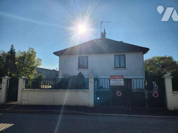 À VENDRE À BAYEL - PAVILLON AVEC LOGEMENT INDÉPENDANT ET SOUS-SOL

Situé à Bayel, village emb...