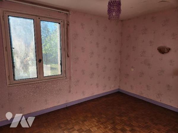 À VENDRE À BAYEL - PAVILLON AVEC LOGEMENT INDÉPENDANT ET SOUS-SOL

Situé à Bayel, village emb...