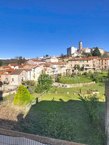 Maison de village avec jardin et grand sous-sol