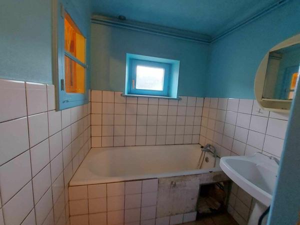 Maison à vendre    6 pièces •  La Salle