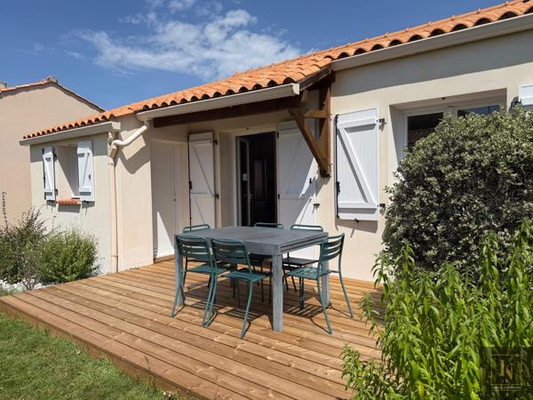 Maison
                                                                                                                                                                                                                                                                                                                        4 pièce(s)                                                                                                                                                                                                          3 chambre(s)                                                                                                                                                                                                          85  m²