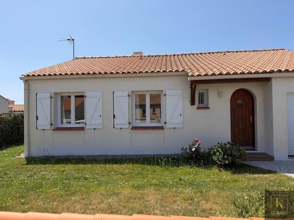 Maison
                                                                                                                                                                                                                                                                                                                        4 pièce(s)                                                                                                                                                                                                          3 chambre(s)                                                                                                                                                                                                          85  m²