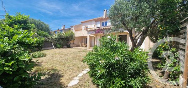 Maison à vendre  6 pièces - 155,57 m 2   SANARY SUR MER  - 83