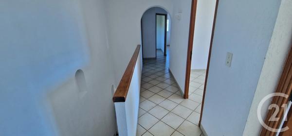 Maison à vendre  6 pièces - 155,57 m 2   SANARY SUR MER  - 83