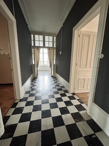 Vente Maison 8 pièces 252 m2 à Saint-Dié-des-Vosges