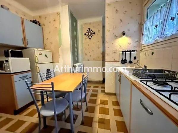 Vente                                                      Appartement
                        
                     2 pièces                      47 m2                     à Le Havre