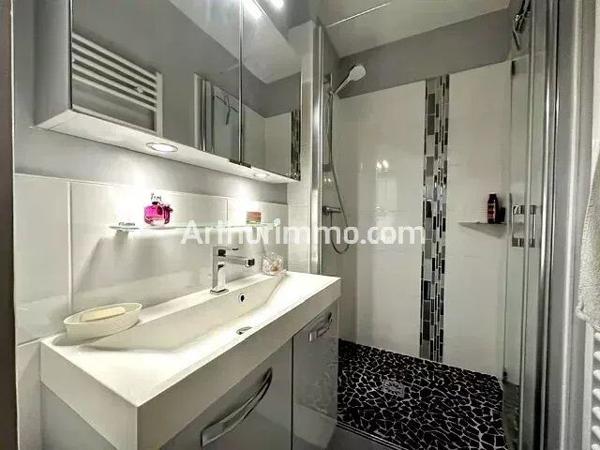 Vente                                                      Appartement
                        
                     2 pièces                      47 m2                     à Le Havre