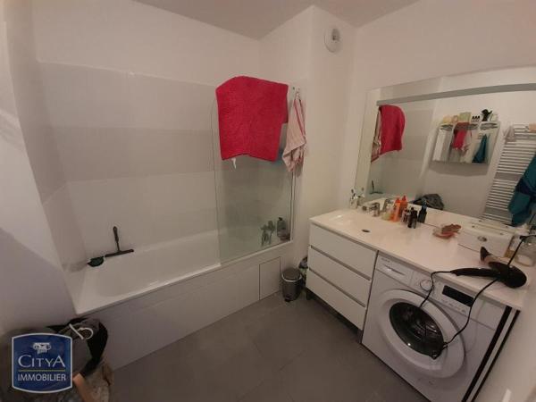 Appartement à louer 3 pièces 66.4m²