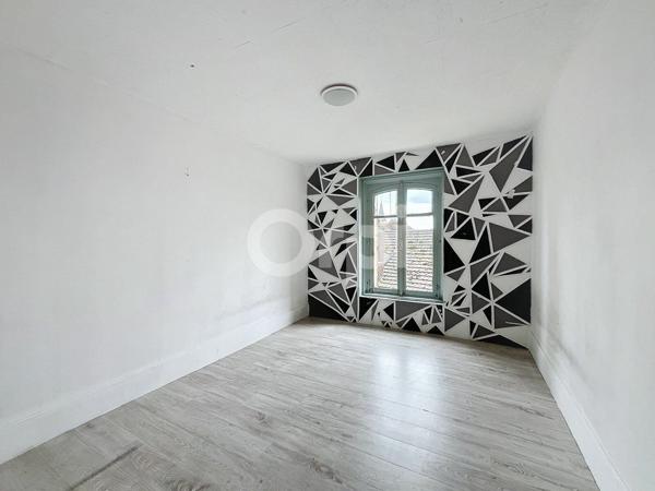 Maison à vendre    5 pièces •  Méry-la-Bataille