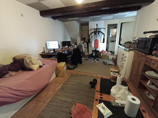 GRAND STUDIO 29M2 TRIBUNAL DE PONTOISE VENDU LOUE