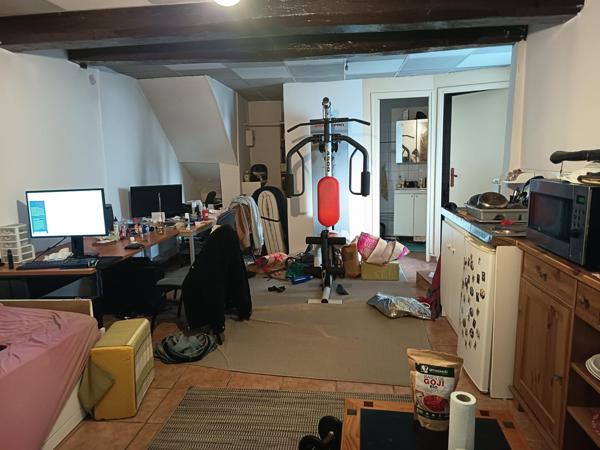 GRAND STUDIO 29M2 TRIBUNAL DE PONTOISE VENDU LOUE