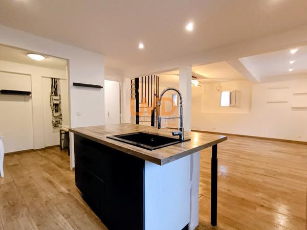 Maison de village rénovée, 3 chambres, localisation idéale