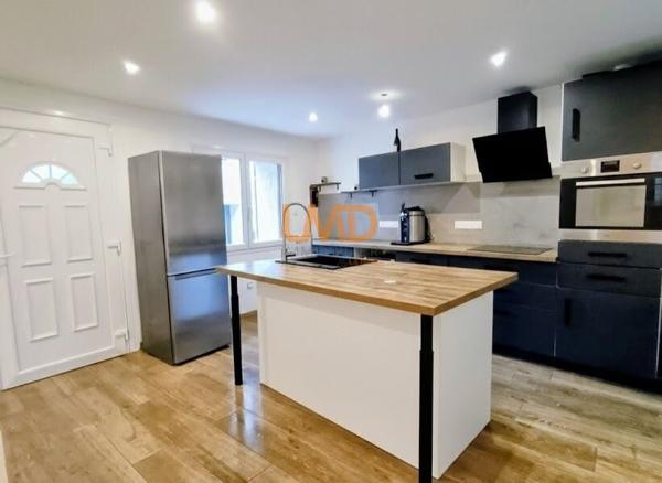 Maison de village rénovée, 3 chambres, localisation idéale