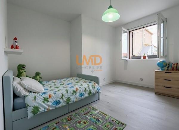 Maison de village rénovée, 3 chambres, localisation idéale